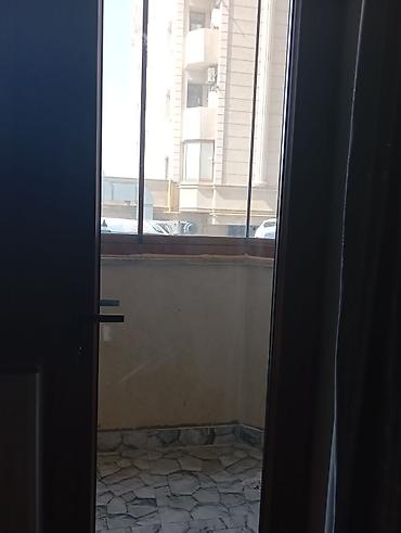 bir otaql: Yeni Günəşli Massiv D, 3 otaqlı, Yeni tikili, m. Xalqlar Dostluğu, 100 kv. m — 3