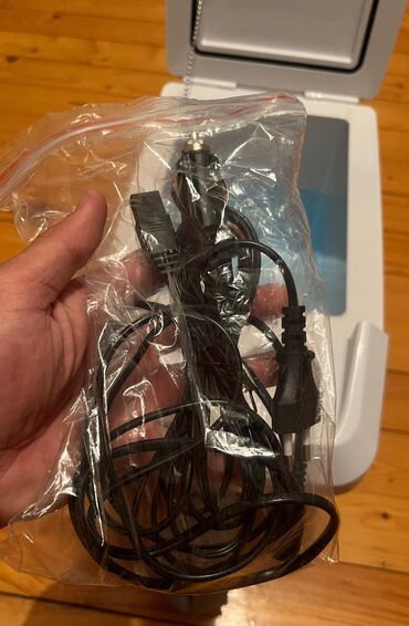 Avtomobil üçün soyuducular: Avto üçün soyuducu, Cooler & Warmer, Prikurivateldən, Plastik -da lalafo.az — 5 Avtomobil üçün soyuducular: Avto üçün soyuducu, Cooler & Warmer, Prikurivateldən, Plastik — 5