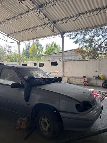 матасыкыл зид: Daewoo Nexia: 1995 г., 1.5 л, Кол менен иштөөчү, Бензин, Седан — 5