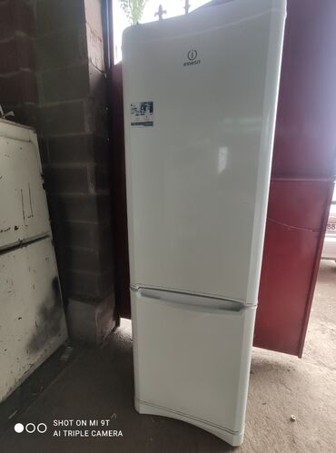 двухкамерные холодильники: Холодильник Indesit, Двухкамерный