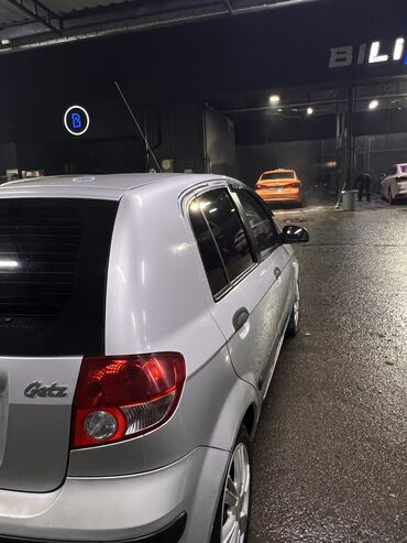 Hyundai: Hyundai Getz: 2005 г., 1.4 л, Механика, Бензин, Хэтчбэк at lalafo.kg — 4 Hyundai: Hyundai Getz: 2005 г., 1.4 л, Механика, Бензин, Хэтчбэк — 4