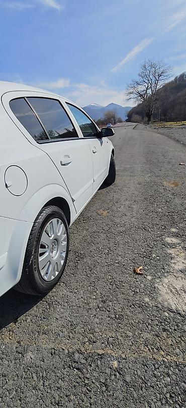 prado land cruiser: Opel Astra: 1.6 l | 2008 il 295000 km Hetçbek — 4