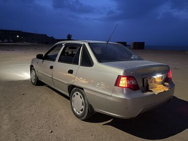 купить бу электромобиль из китая: Daewoo Nexia: 2008 г., 1.6 л, Механика, Бензин, Седан