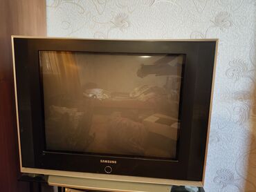 Kompüter, noutbuk və planşetlər: İşlənmiş Televizor Samsung 28" Ünvandan götürmə