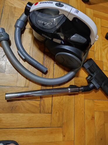 Klasični usisivači: Usisivač marke Hoover, model Sprint Evo, dizajniran za efikasno — 5