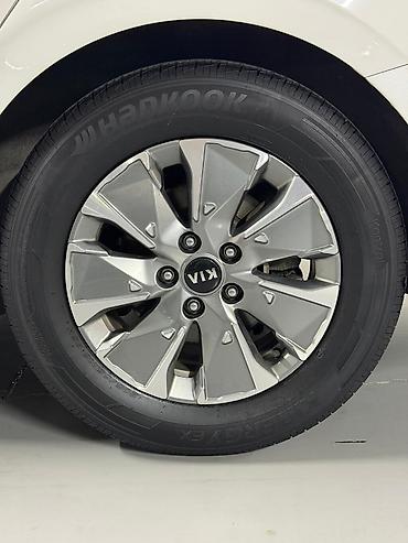 Kia: Kia K5: 2020 г., 2 л, Гибрид — 17