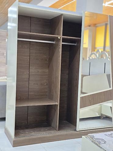 par: “Asya” yataq dəsti – Merinos firması Tərkibi: - Geniş sürgülü şkaf — 3