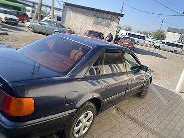 Audi: Audi 100: 1993 г., 2 л, Механика, Газ, Седан — 4