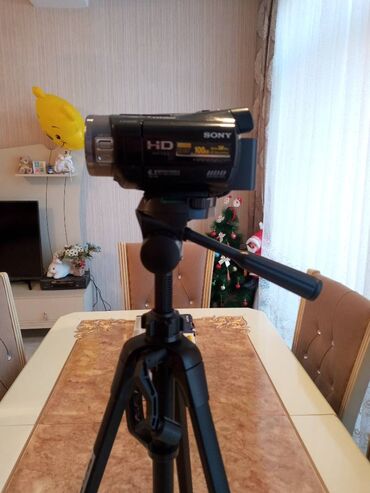 foto kamera qiymetleri in Azərbaycan | FOTOKAMERALAR: Sony hdr-sr-8 videokamerasi,full hd,5.1 sterio ses,100gb daxili