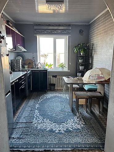 Продажа коттеджей и домов: Продаю 4х комнатный дом в городе Карабалта со всеми уловиями — 4