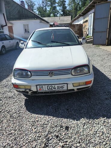 Volkswagen: Volkswagen Golf III – это практичный и надежный автомобиль. Кузов типа