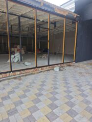 сдаётся магазин в аренду: Сдаётся помещение больше 400м² под люстры и освещение. Адрес: 11 мкр