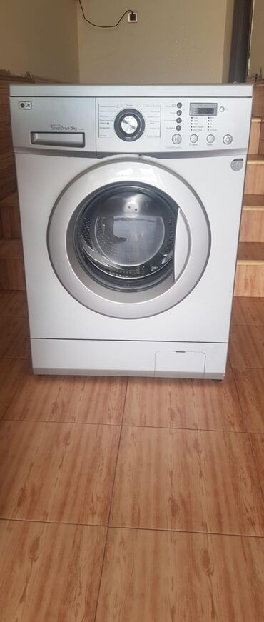 lg paltaryuyan maşınları qiymeti: Paltaryuyan maşın Indesit, 6 kq