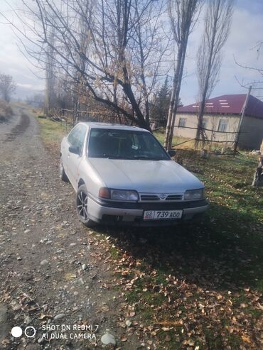 Nissan: Nissan Primera: 1993 г., 1.6 л, Механика, Бензин, Седан