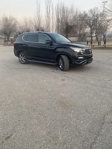 Другие автомобили: Ssangyong Rehton G4 :
Внедорожник 5-местный внедорожник свет черный — 1