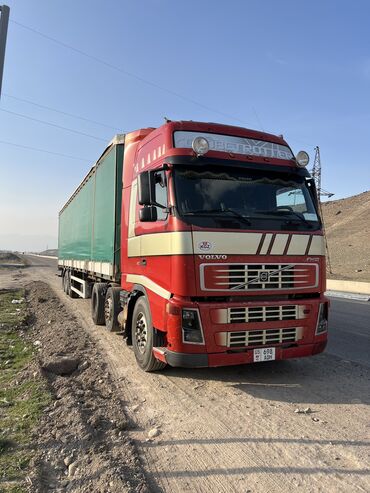 Тягачи: Тягач, Volvo, 2002 г., Тентованный