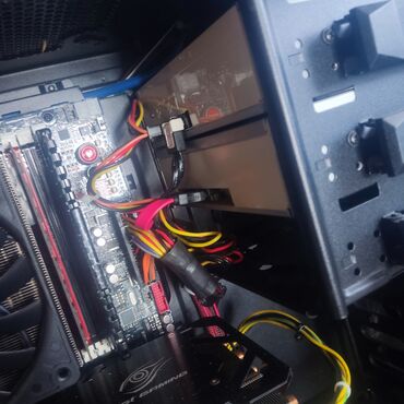 Настольные ПК и рабочие станции: Компьютер, ядер - 4, ОЗУ 32 ГБ, Игровой, Б/у, Intel Core i7, HDD + SSD — 6