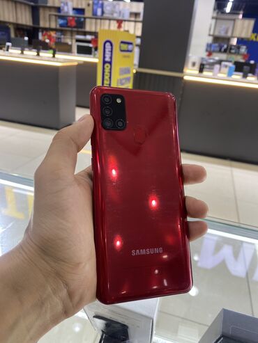 мобильные телефоны самсунг: Samsung Galaxy A21S, Б/у, 32 ГБ, цвет - Красный, 2 SIM