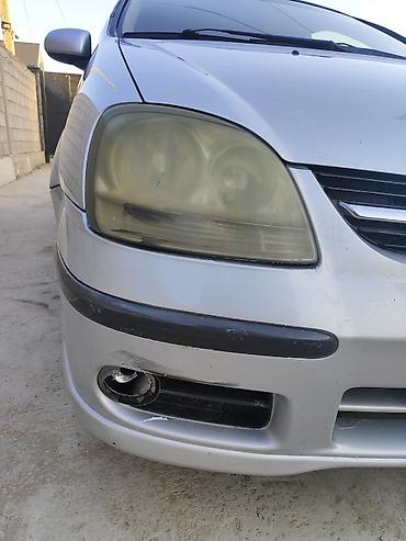 e klass: Nissan Almera Tino: 2002 г., Хэтчбэк — 6