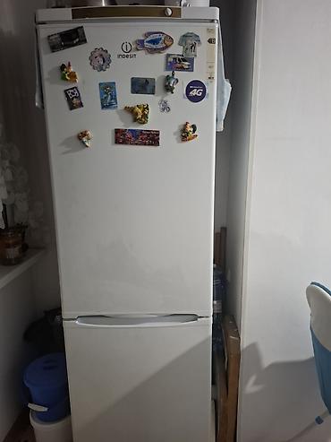 холодильник samsung rl: Холодильник Indesit, двухкамерный, белый. Особенности: - Раздельные — 1