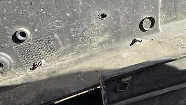 obe: REŠETKA BRANIKA ZA FORD FIESTA | Ford fiesta rešetka branika maska — 2