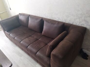 Другие мебельные гарнитуры: Продаю диван новый размер 2450*1000. Причина продажи не подошёл по