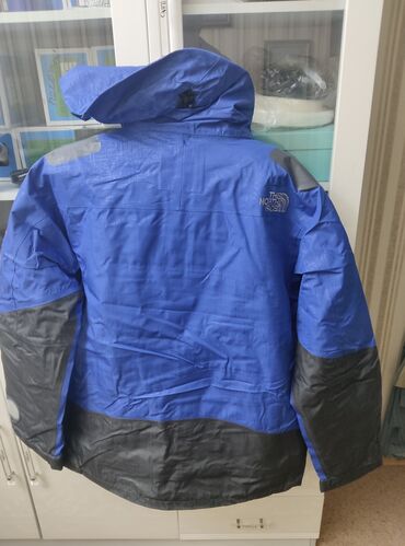 Куртки: Туристические куртки с капюшоном — ассортимент моделей для треккинга и — 10