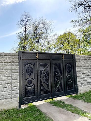 Продажа коттеджей и домов: Продаетьсядом новый с большим участком 12.6соток участок квадратный — 2