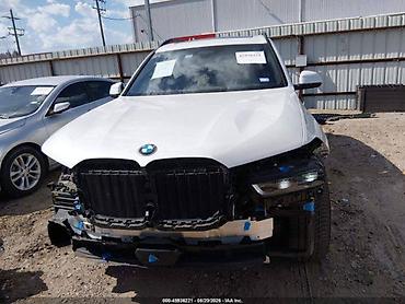 BMW X7: 2024 г., Автомат, Бензин