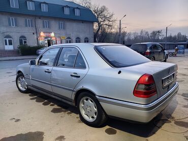 сполер мерс: Mercedes-Benz C 180: 1993 г., 1.8 л, Механика, Бензин, Седан