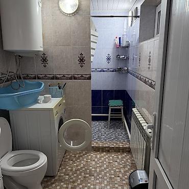 Долгосрочная аренда домов: Сдаётся небольшой дом,со всеми условия.Внутри,одна спальня, зал,кухня — 8