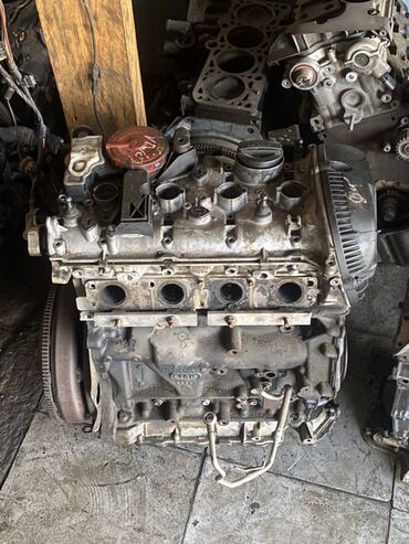 Sbor motorlar və silindr başlıqları: Volkswagen Passat 2 l, Benzin, 2024 il, İşlənmiş — 4