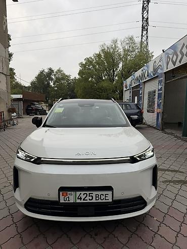 GAC: Версия электро 650 км Белый на песочном Комплектация “Advanced — 2