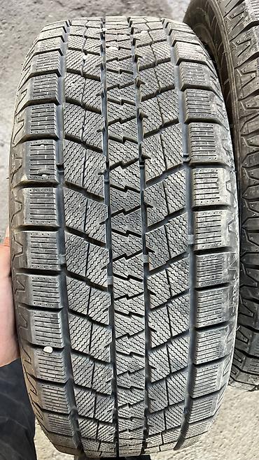 2 2 turbo: Шины 235 / 55 / R 19, Зима, Б/у, Комплект, Легковые, Китай, Maxxis — 1