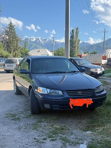 Toyota Camry: 1999 г., 2.2 л, Автомат, Бензин, Седан