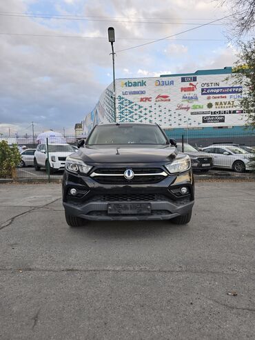 запчасти ssangyong actyon: Пикап SsangYong Musso Grand, черный цвет кузова. Кузов и экстерьер: -