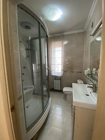 Долгосрочная аренда домов: 210 м², 6 комнат — 12