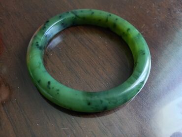 Браслеты: Браслет нефритовый at lalafo.kg — 21 Браслеты: Браслет нефритовый — 21