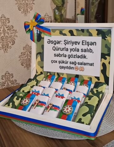 Toy paltarları: Əsger xoncalari sifarisle hazirlanir.Sifarisler en az 2-3 gun onceden