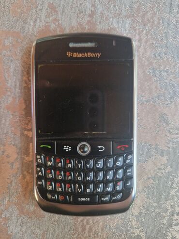 telfolar: Blackberry Curve 8900, rəng - Qara, Düyməli