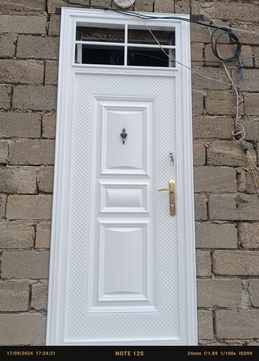 Giriş qapıları: Mənzil üçün Yeni Giriş qapısı Zamok ilə, Zəmanətli, Ödənişli quraşdırma, Ödənişli çatdırılma, Rayonlara çatdırılma, Ünvandan götürmə — 8