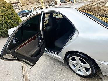 mercedes e220 cdi: Mercedes-Benz E 220: 2.2 l | 2000 il Sedan — 10