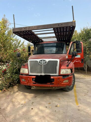 хова миксир: Тягач