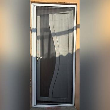 Jalüz sürgülü setka. Ölçülər: Hündürlük/Eni: 200/ 184.5 sm'dir lalafo.az -da Jalüz sürgülü setka. Ölçülər: Hündürlük/Eni: 200/ 184.5 sm'dir