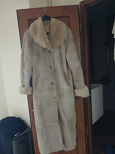 Qadın uzun tünd-bej rəngli təbii qoyun dərisi şuba (shearling) - lalafo.az -da Qadın uzun tünd-bej rəngli təbii qoyun dərisi şuba (shearling) -