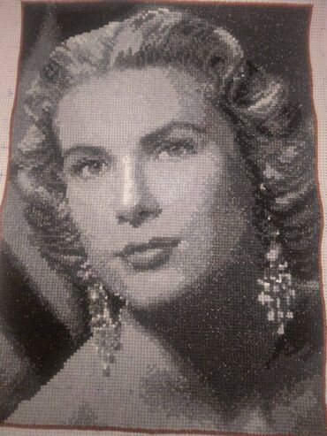 Şəkillər, tablolar: ВЫШИВКА. Вышитые картины в раме. Обращаться по номеру Женщина с — 10