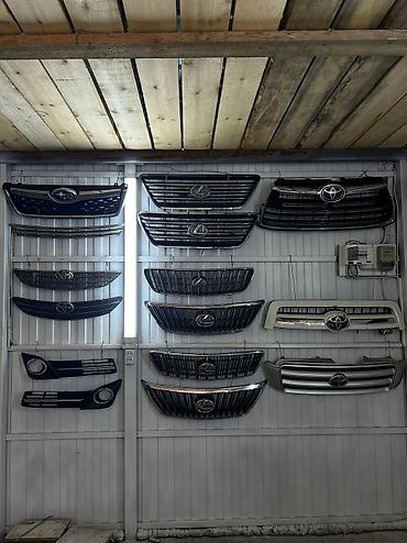 Решетки радиатора: Решетка радиатора Lexus 2005 г., Б/у, Оригинал — 7