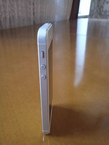 айвон 5: IPhone 5, Б/у, < 16 ГБ, Белый, 100 %