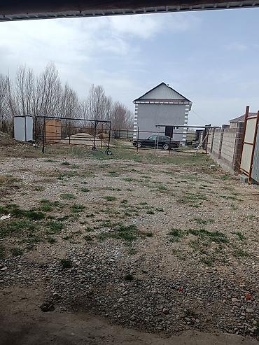Продажа коттеджей и домов: Продаётся жилой дом с участком и хозпостройками. дом 7-10 второй — 4