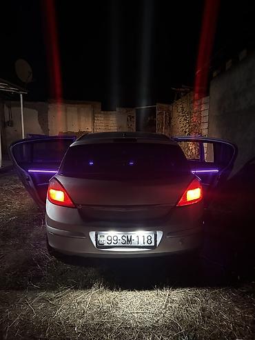 mercedes benz 208 d: Opel Astra: 1.3 l | Hetçbek — 4